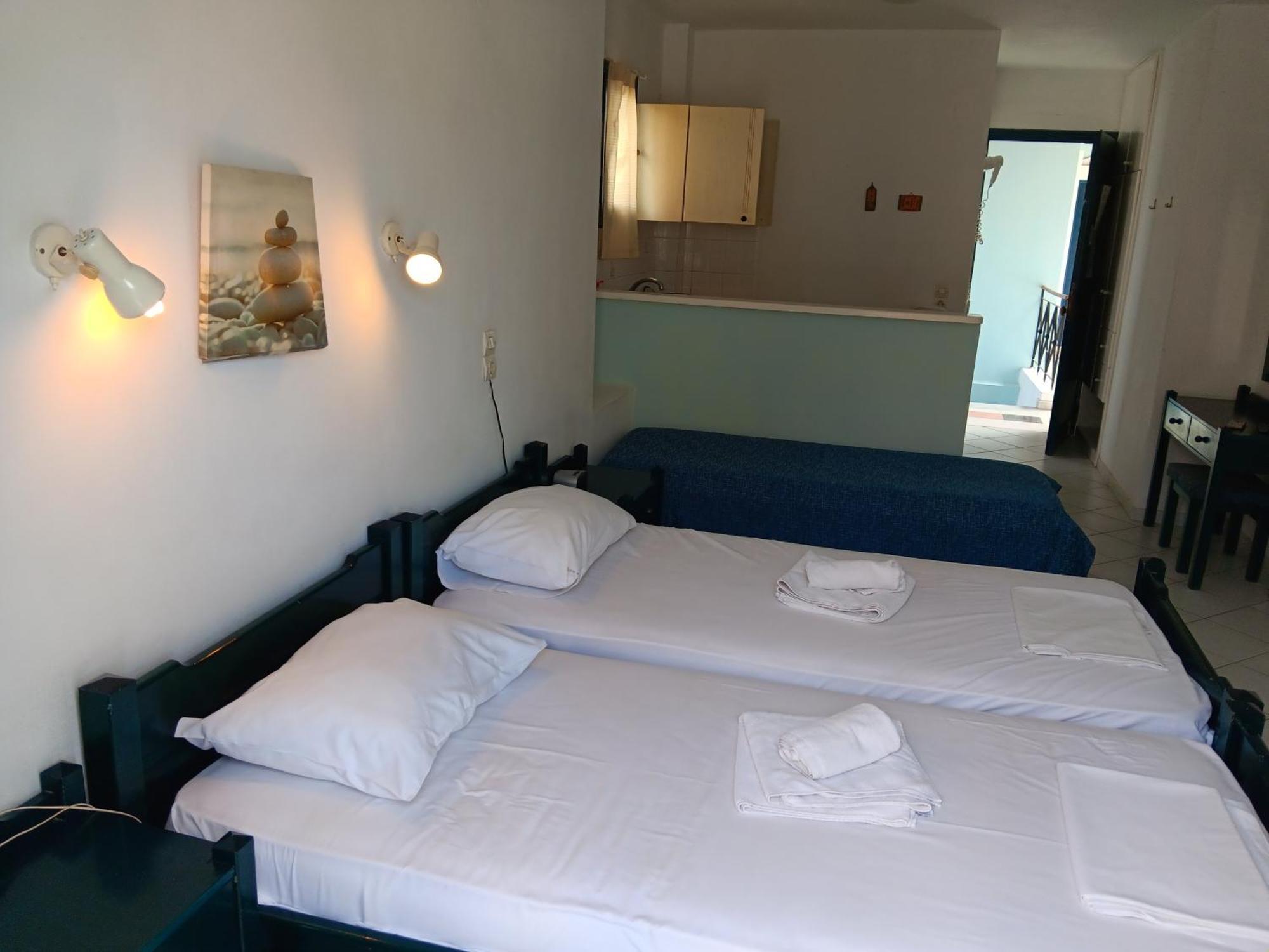 Studio In Agiapelagia For 3 Pers - Crete Agia Pelagia  Exterior photo